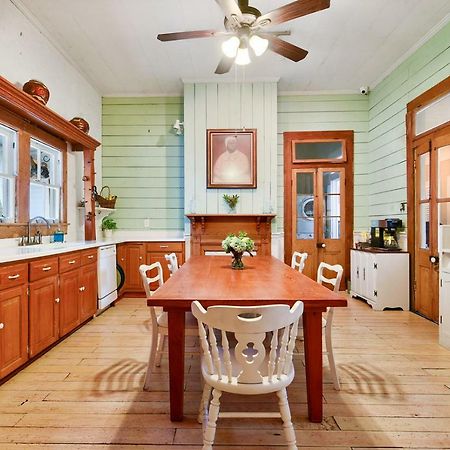 T'Frere'S Bed & Breakfast Lafayette Bagian luar foto