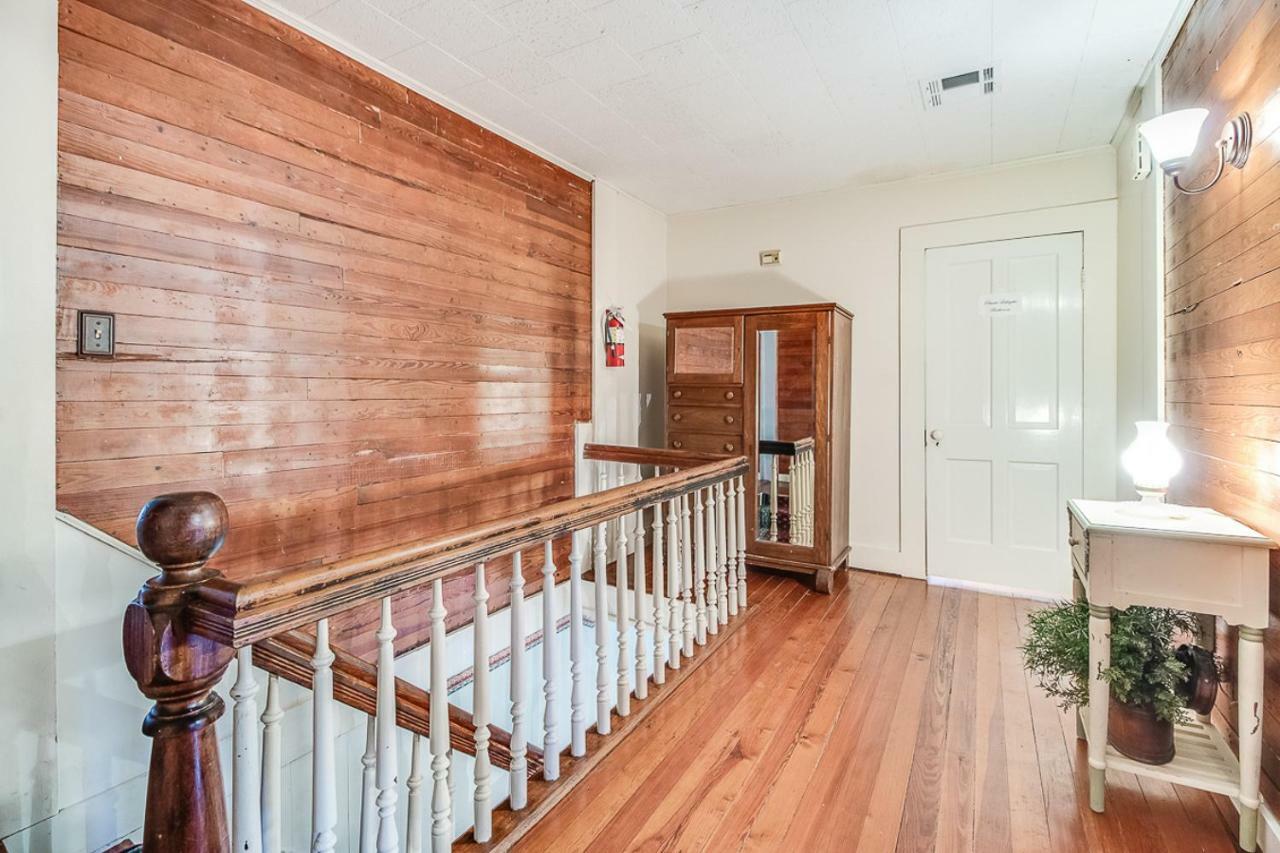 T'Frere'S Bed & Breakfast Lafayette Bagian luar foto
